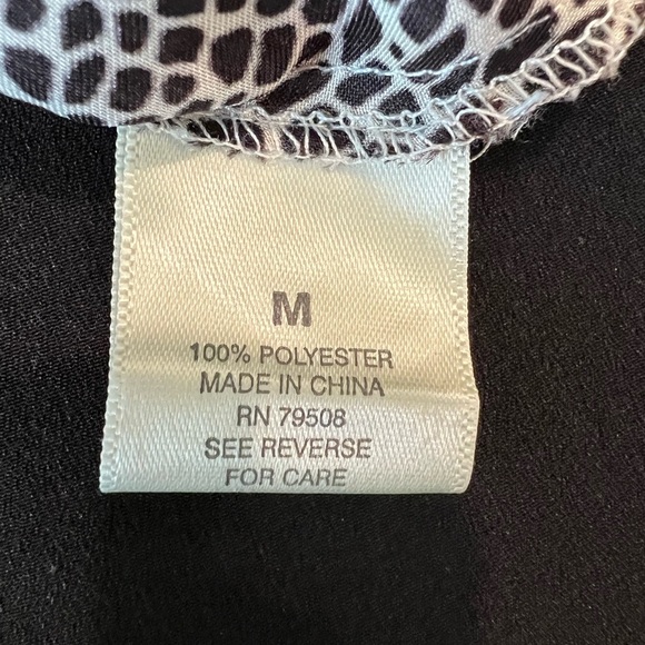 Dressbarn Black & White Boho Blouse Medium Crochet Embroidered Peasant Top - Picture 7 of 8